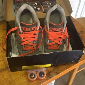 Heelys Youth size 6 Motion. $23